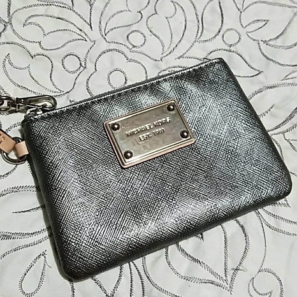 Michael Kors wristlet